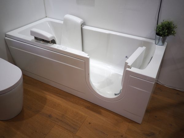 Walk In Tub Repair in Willoughby