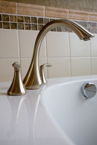 Bathtub Faucet Repair in Willoughby