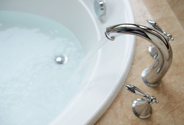 Cost of Tub Faucet Replacement in Willoughby